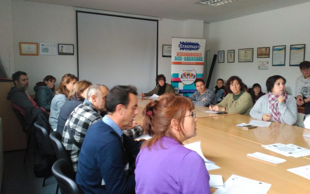 Reunión con familias tras el  proceso selectivo del proyecto KA229 Conviviendo con-vivencia