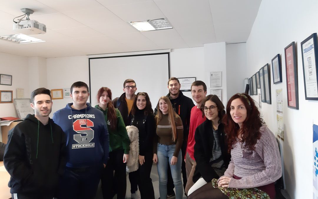 Segunda reunión de seguimiento con el alumnado de grado superior beneficiario de movilidades para el Proyecto KA103