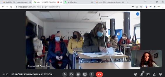 Reunión con familias. Preparando la primera movilidad de grupos de estudiantes de la Acreditación