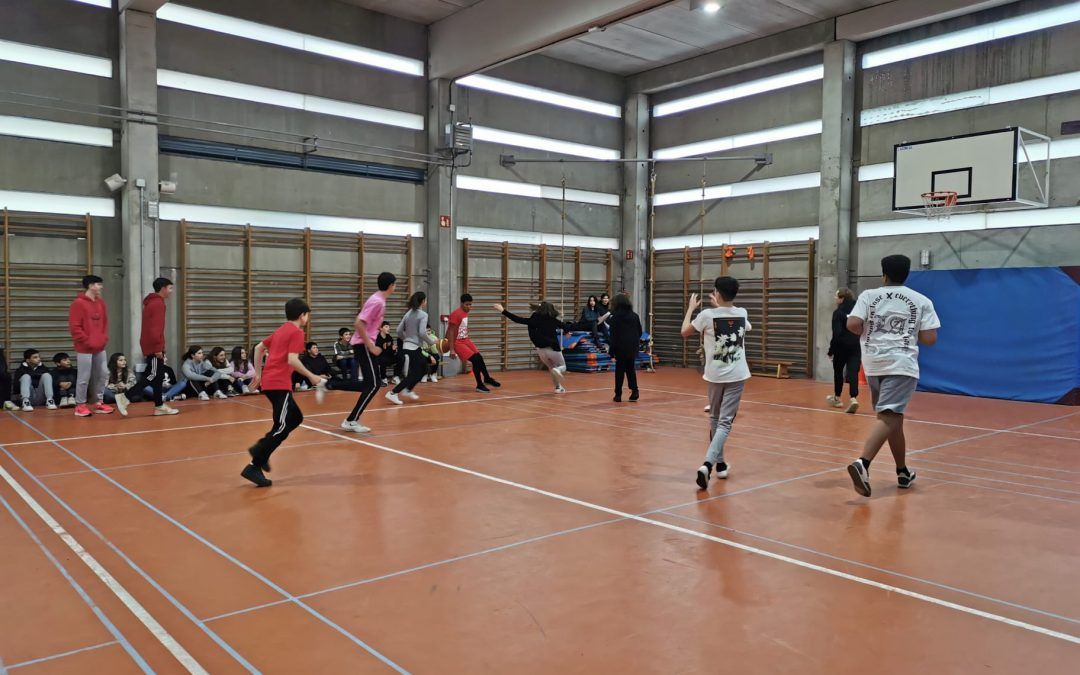 El Dept de Francés realiza actividades para desarrollar la Acreditación Escolar